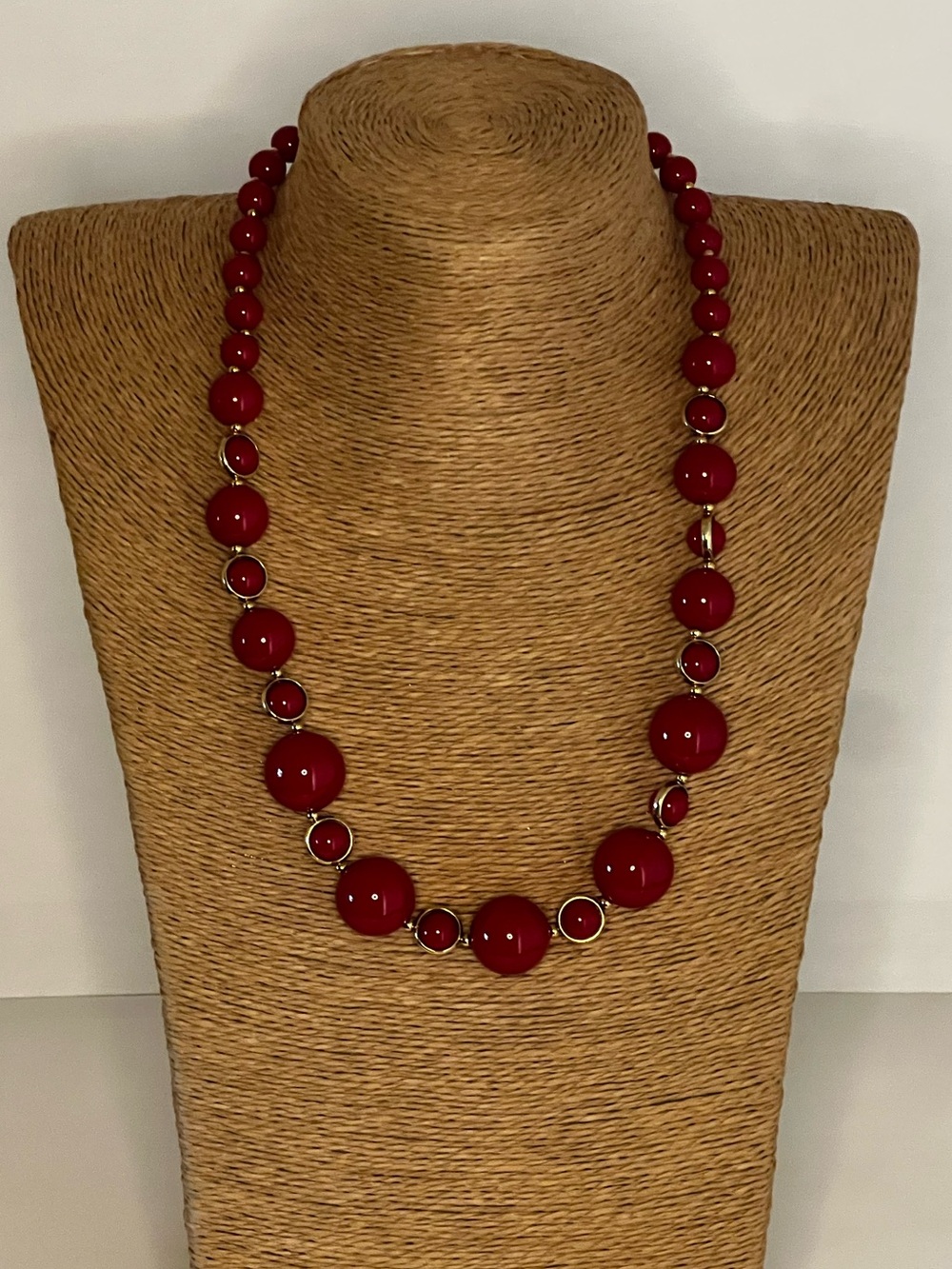 Vintage Trifari Cherry Red Lucite Graduated Beaded Necklace Gold Accents